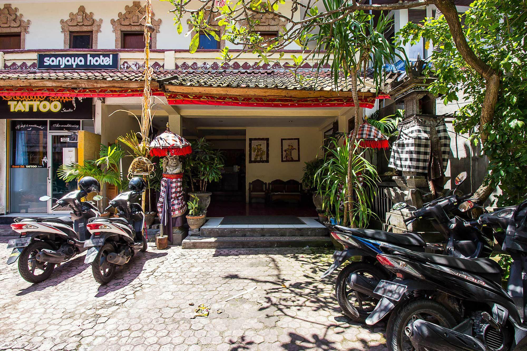 Hotel Sanjaya Managed By Tinggal Kuta  Bagian luar foto